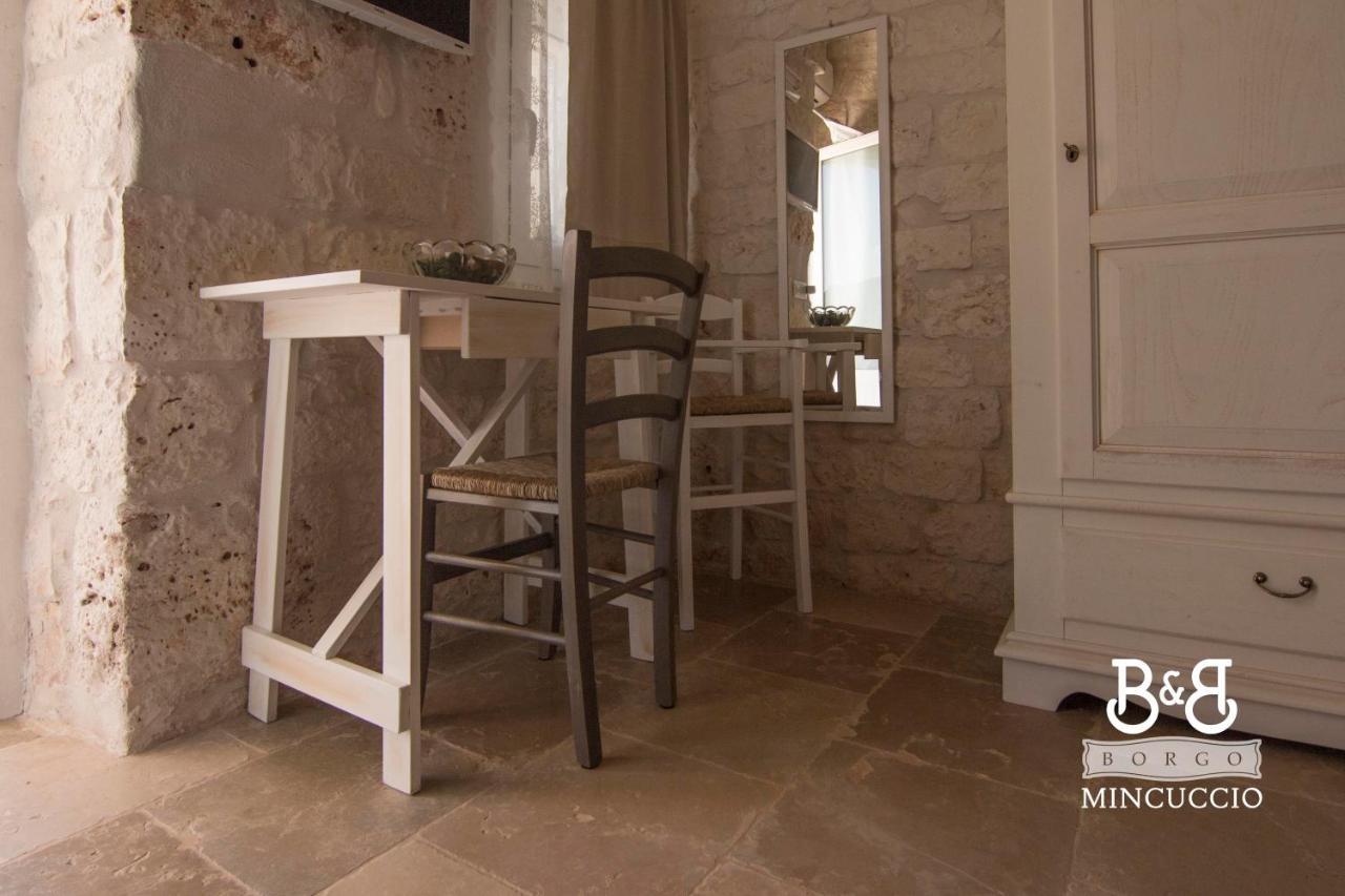 לינה וארוחת בוקר אוסטוני Borgo Mincuccio מראה חיצוני תמונה