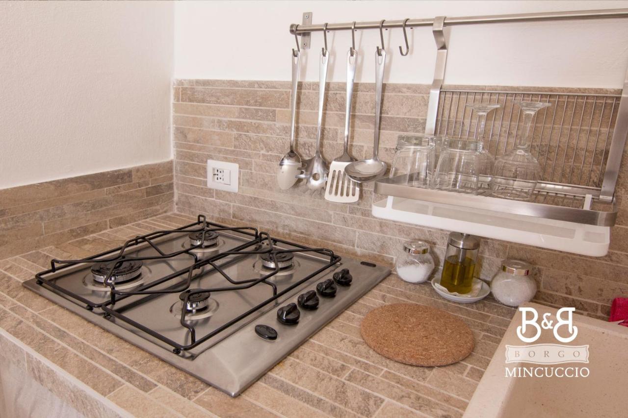לינה וארוחת בוקר אוסטוני Borgo Mincuccio מראה חיצוני תמונה