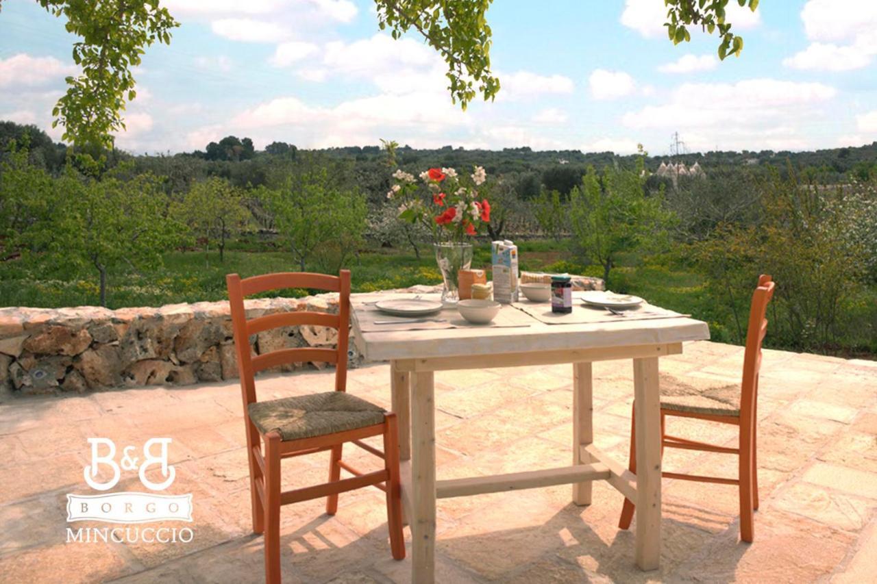 לינה וארוחת בוקר אוסטוני Borgo Mincuccio מראה חיצוני תמונה