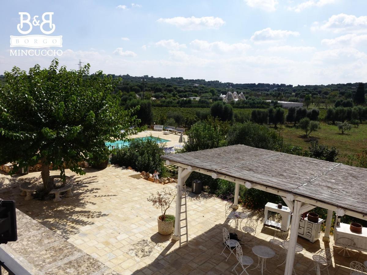 לינה וארוחת בוקר אוסטוני Borgo Mincuccio מראה חיצוני תמונה
